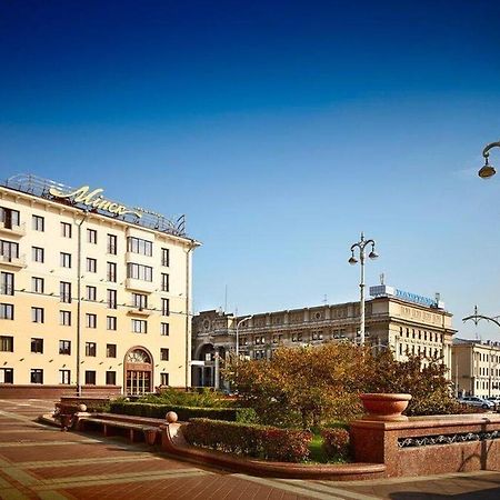 Minsk Hotel Bagian luar foto