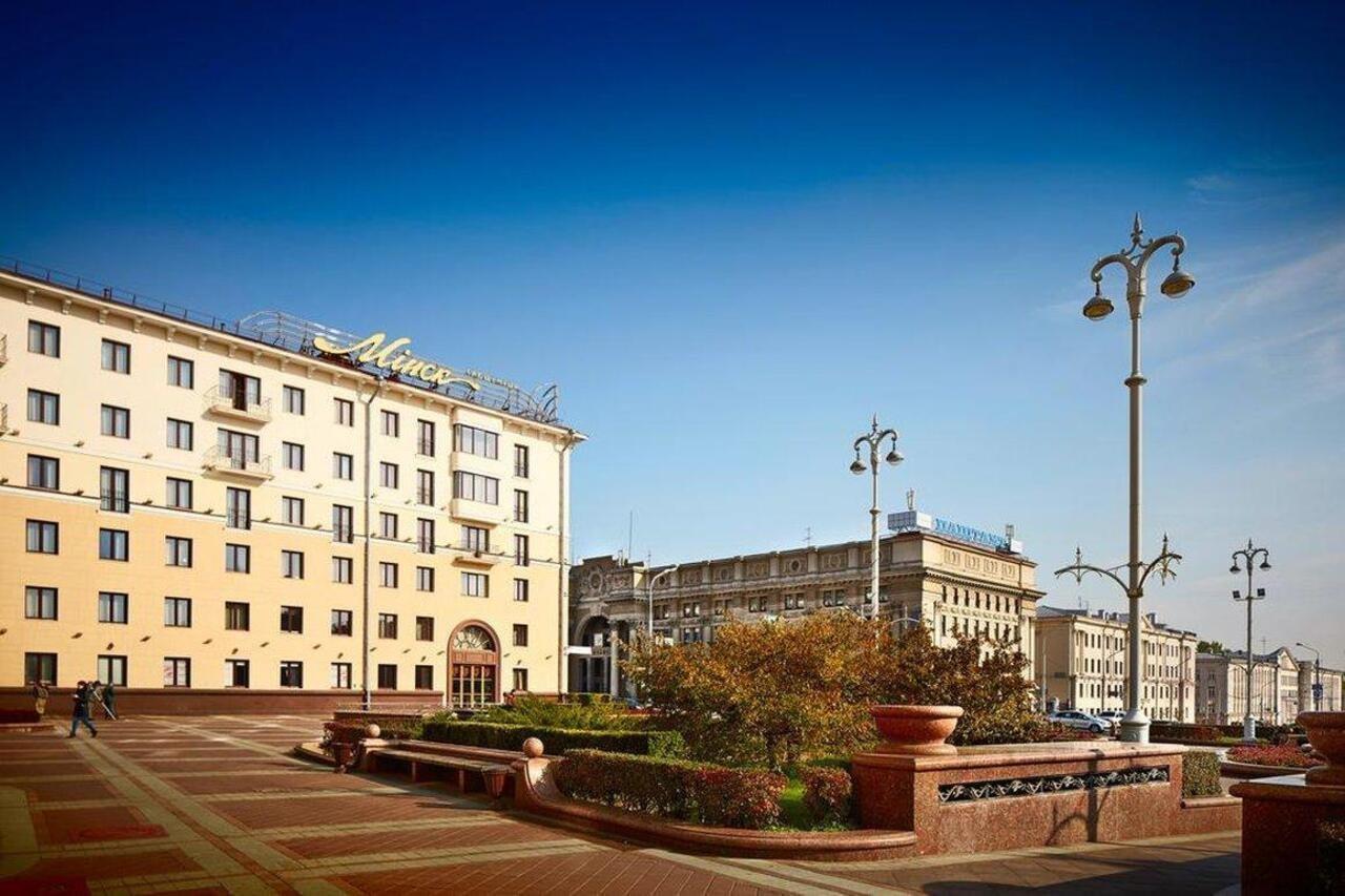 Minsk Hotel Bagian luar foto